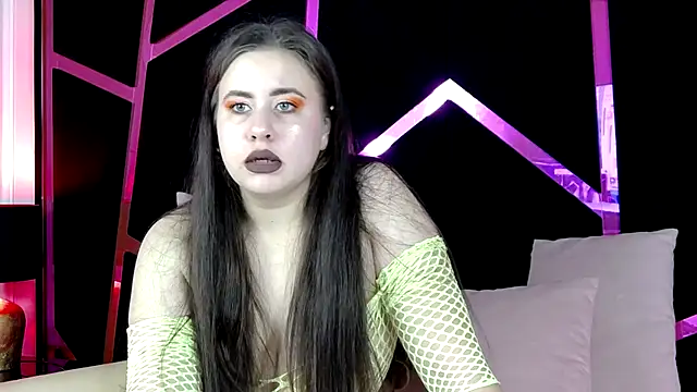 Lizzy Spark online show from 12/22/25, 05:18