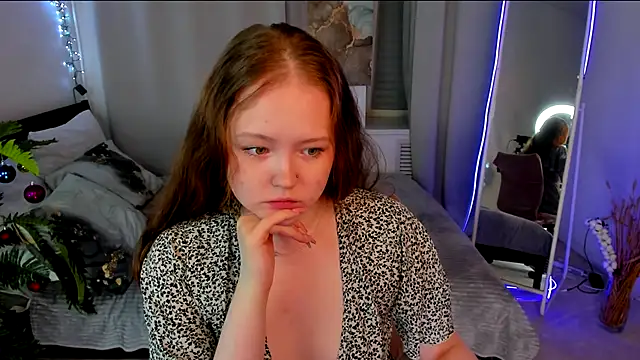 Yennefer   online show from 01/08/26, 03:40