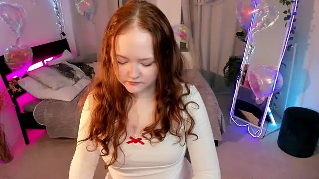 Yennefer   online show from 02/17/26, 10:23