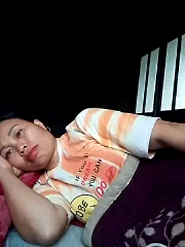 Snapshot of Maikha08 chatting on 05/08/26, 11:03 Maikha08 online show from 05/08/26, 11:03
