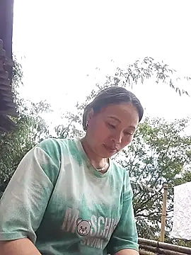 Snapshot of Maikha08 chatting on 05/13/26, 12:39 Maikha08 online show from 05/13/26, 12:39