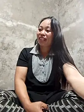 Snapshot of Maikha08 chatting on 07/16/26, 03:47 Maikha08 online show from 07/16/26, 03:47