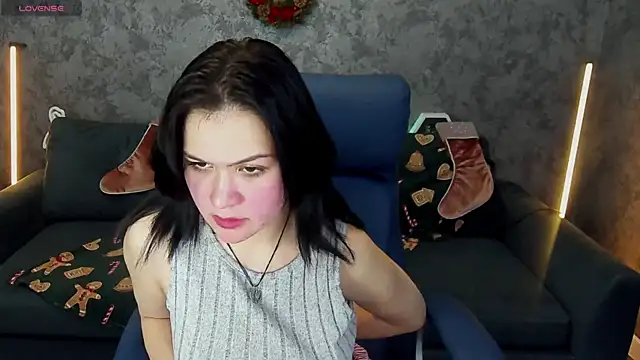 Snapshot of AnimeeDoll chatting on 12/18/25, 02:21 AnimeeDoll online show from 12/18/25, 02:21