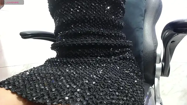 kyra jeet online show from 04/14/26, 12:10