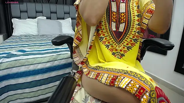 kyra jeet online show from 04/04/26, 12:34