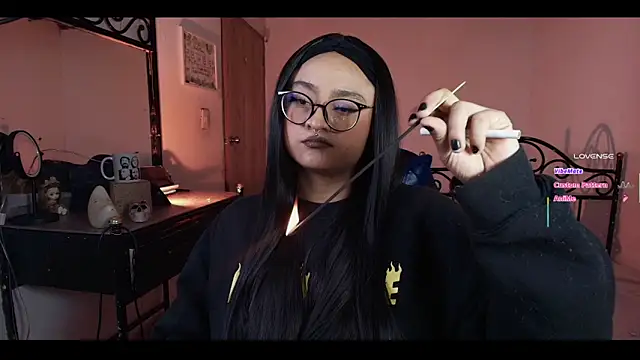 sofitabares  online show from 03/03/26, 08:49