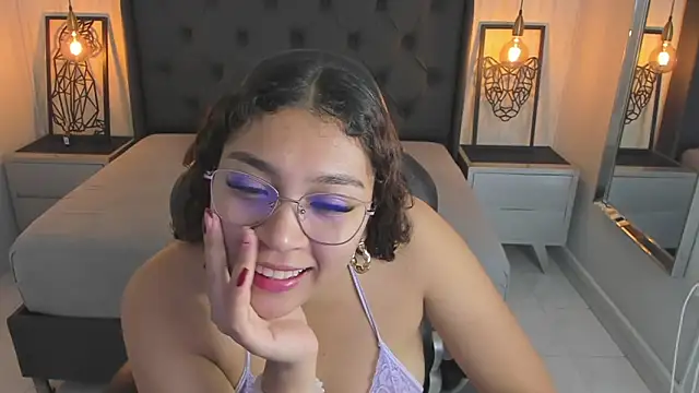 angelinemore online show from 02/18/26, 07:21