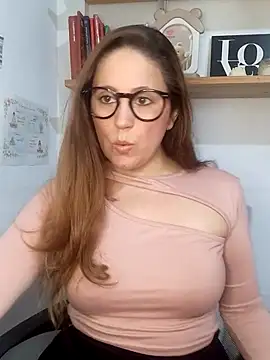 SofiEsteves online show from 05/23/26, 03:33