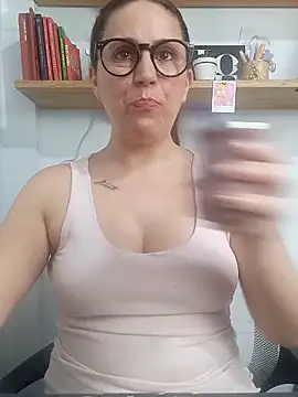 SofiEsteves online show from 03/31/26, 01:13