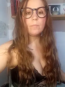 Snapshot of SofiEsteves chatting on 06/03/26, 02:07 SofiEsteves online show from 06/03/26, 02:07
