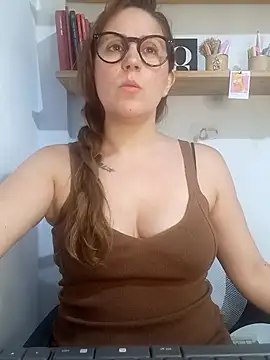 Snapshot of SofiEsteves chatting on 02/16/26, 07:01 SofiEsteves online show from 02/16/26, 07:01