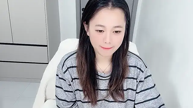 Amireux-8 online show from 02/12/26, 05:40