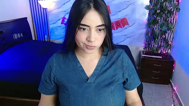 latin mommy  online show from 02/21/26, 02:08