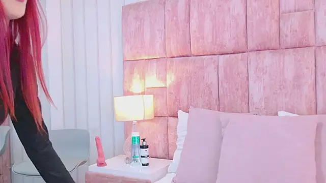 Snapshot of ScarlettFoox chatting on 02/19/26, 07:00 ScarlettFoox online show from 02/19/26, 07:00