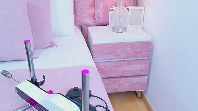 Snapshot of ScarlettFoox chatting on 02/12/26, 12:38 ScarlettFoox online show from 02/12/26, 12:38