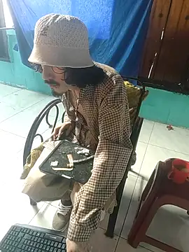 sk8-boy online show from 02/05/26, 01:51