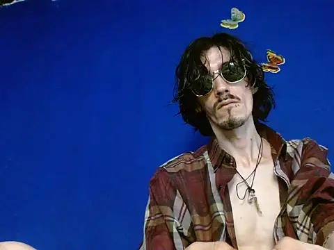 Snapshot of sk8-boy chatting on 12/18/25, 01:37 sk8-boy online show from 12/18/25, 01:37