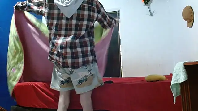 Snapshot of sk8-boy chatting on 05/23/26, 01:10 sk8-boy online show from 05/23/26, 01:10