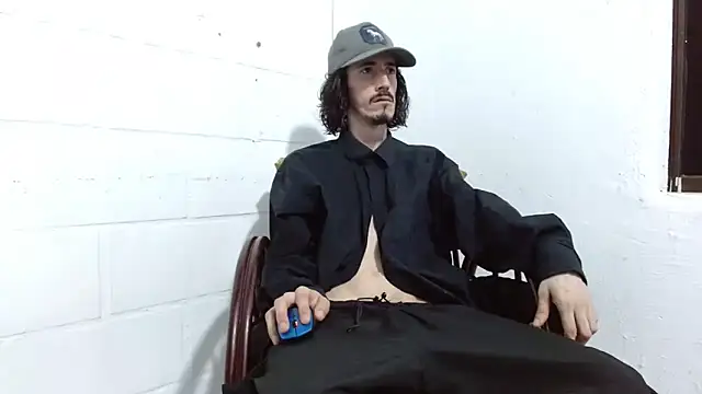 sk8-boy online show from 06/18/26, 10:26