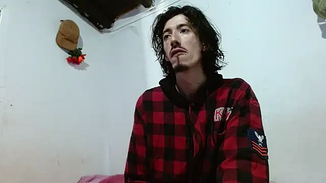 sk8-boy online show from 06/24/26, 04:27