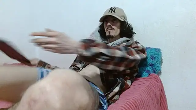 sk8-boy online show from 07/14/26, 02:05