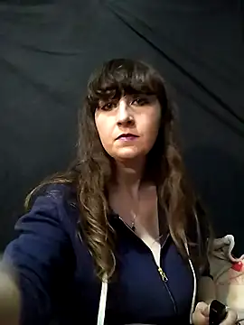 Camellia-Pink online show from 12/17/25, 08:47