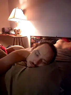 Snapshot of LilWhyteBoiGamer chatting on 12/17/25, 09:58 LilWhyteBoiGamer online show from 12/17/25, 09:58