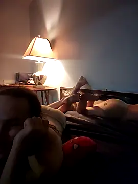 Snapshot of LilWhyteBoiGamer chatting on 12/18/25, 09:25 LilWhyteBoiGamer online show from 12/18/25, 09:25