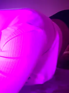 love bitessss online show from 12/21/25, 05:58