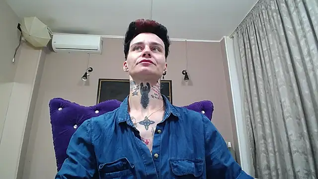 Snapshot of KennyXSX chatting on 07/06/26, 01:29 KennyXSX online show from 07/06/26, 01:29