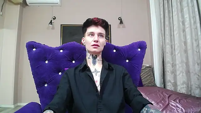 Snapshot of KennyXSX chatting on 06/16/26, 06:57 KennyXSX online show from 06/16/26, 06:57