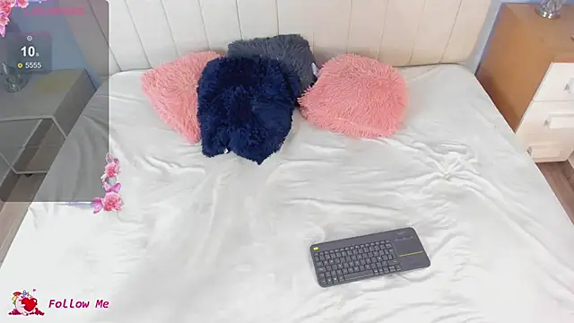 Briana Goldd online show from 02/27/26, 08:19