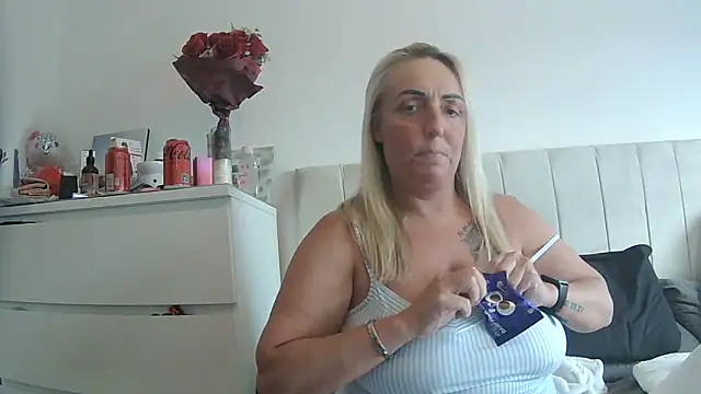 theblondecocklover online show from 04/12/26, 06:00