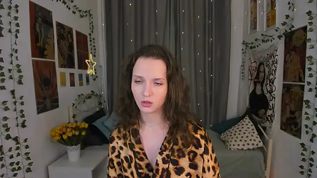 Ariadna Shy online show from 12/17/25, 12:10