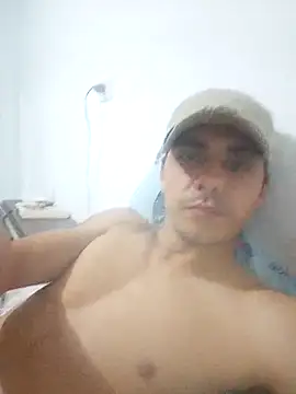 Snapshot of Fatorefco chatting on 12/18/25, 02:32 Fatorefco online show from 12/18/25, 02:32