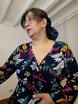 christy ant online show from 04/27/26, 05:44