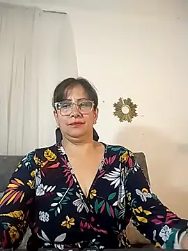 Snapshot of christy_ant chatting on 02/17/26, 07:11 christy ant online show from 02/17/26, 07:11