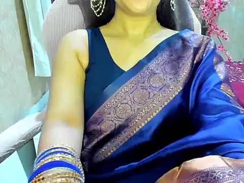 DimondGirl  online show from 04/12/26, 05:44