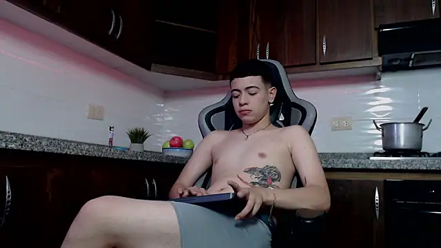 alex xhunter online show from 04/07/26, 07:15