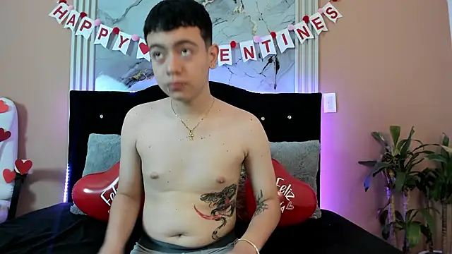 alex xhunter online show from 02/14/26, 12:27