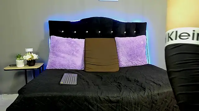 alex xhunter online show from 04/04/26, 07:20