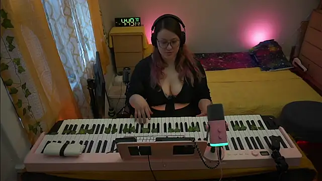 FireproofCuriousiteaze online show from 02/12/26, 09:47