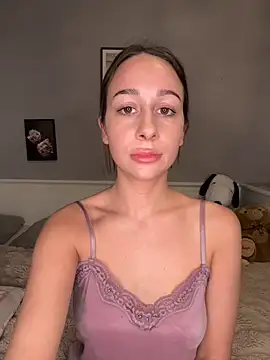 ChiaraSommer online show from 04/10/26, 04:03