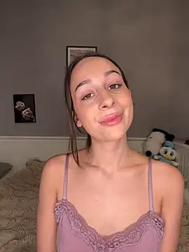 ChiaraSommer online show from 04/13/26, 04:11