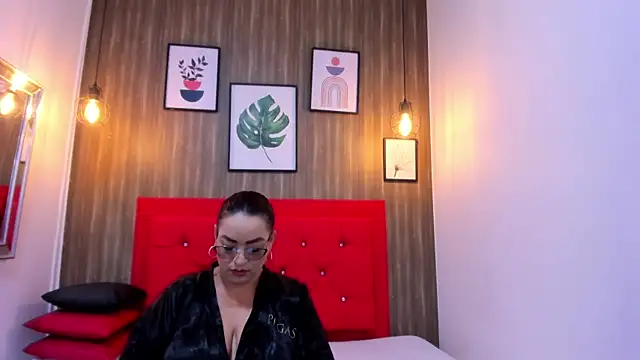 meggancurvy online show from 02/19/26, 07:00