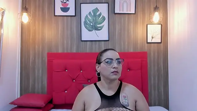 meggancurvy online show from 03/18/26, 07:37