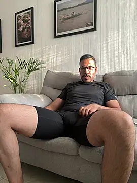 AdrianGarcia89 online show from 05/24/26, 12:32