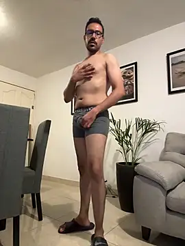 AdrianGarcia89 online show from 05/15/26, 06:22