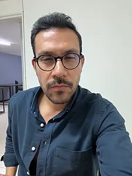 AdrianGarcia89 online show from 04/09/26, 02:02