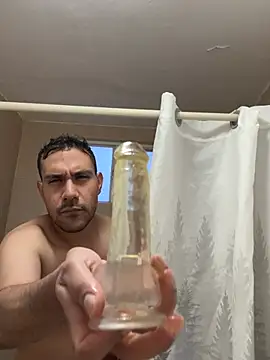 Snapshot of AdrianGarcia89 chatting on 06/08/26, 01:28 AdrianGarcia89 online show from 06/08/26, 01:28
